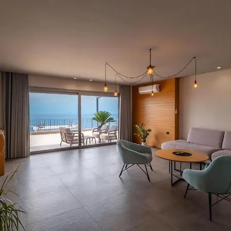 The Sky Collection & Penthouses Lägenhet Sarandë